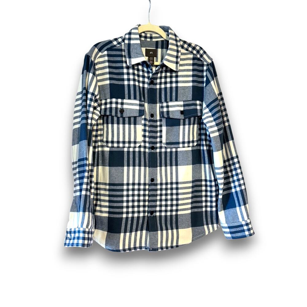 H&M Unisex Plaid Flannel Shacket Size Medium Blue and White Button Up Shacket